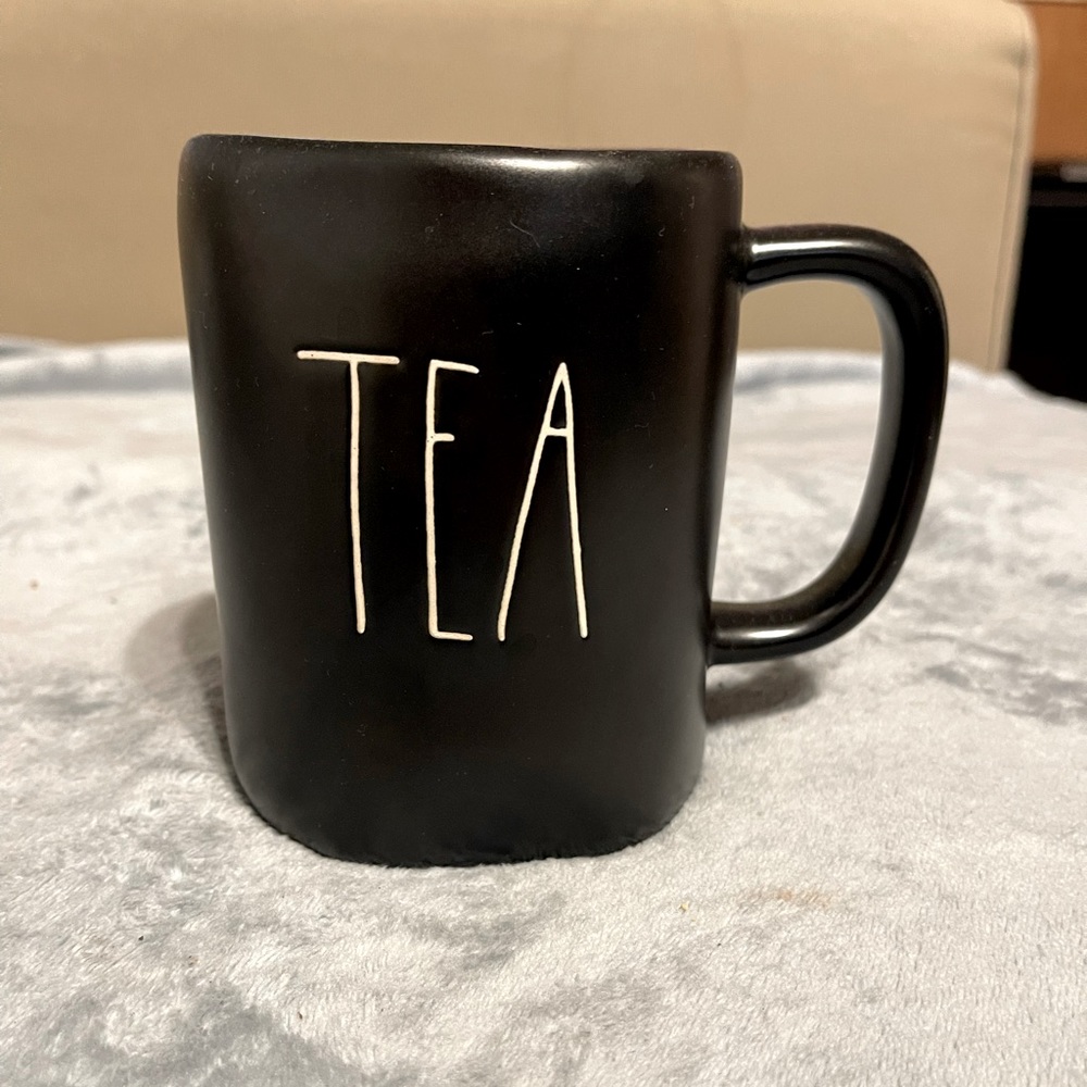 Rae Dunn Mug!